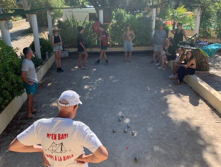 Camping le ferme de riola Petanque 5